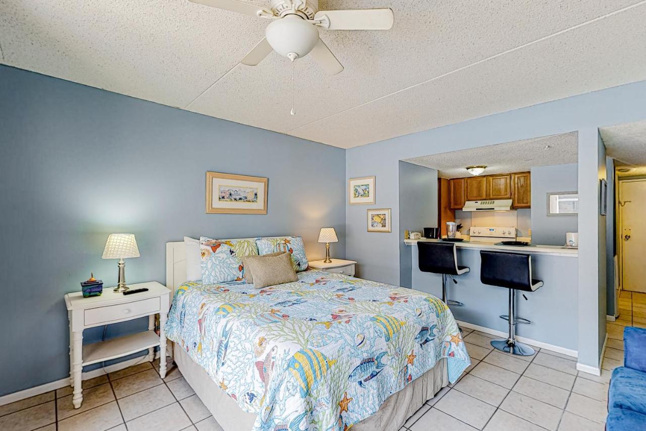 Sugar Beach Condominiums Gulf Shores Exterior photo